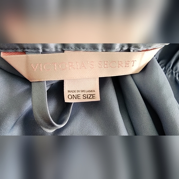 Victoria's Secret light blue Robe one size - Picture 11 of 14